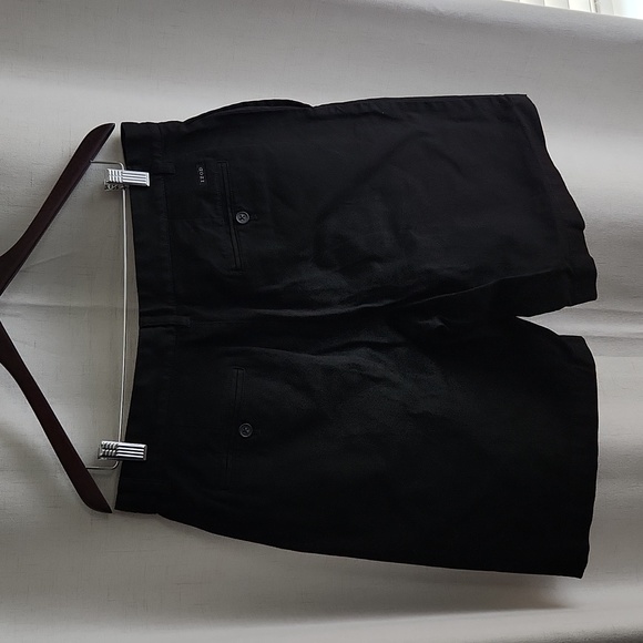 Izod shorts - Picture 3 of 4